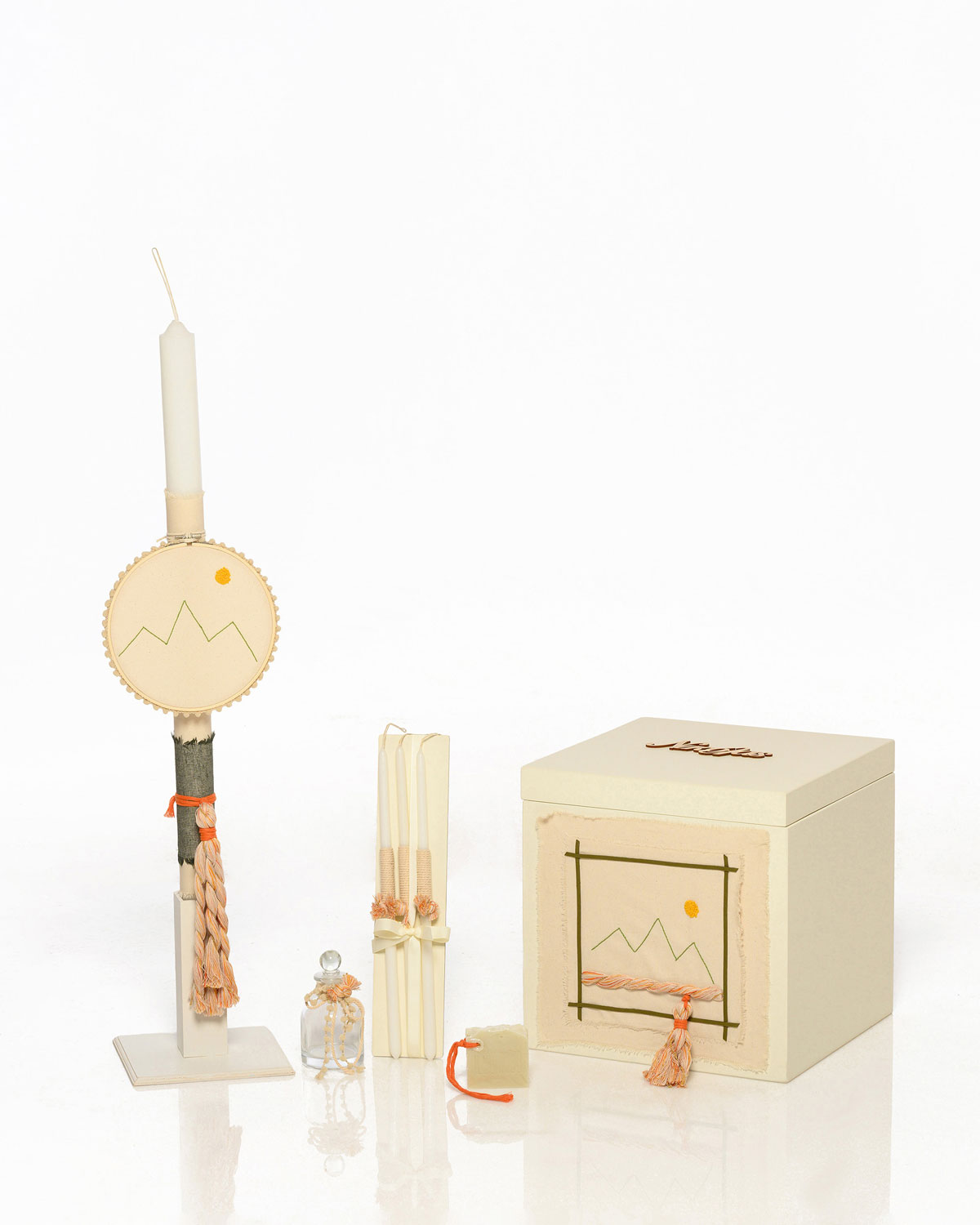 Σετ Βάπτισης Κέντημα Βουνό 7Τμχ